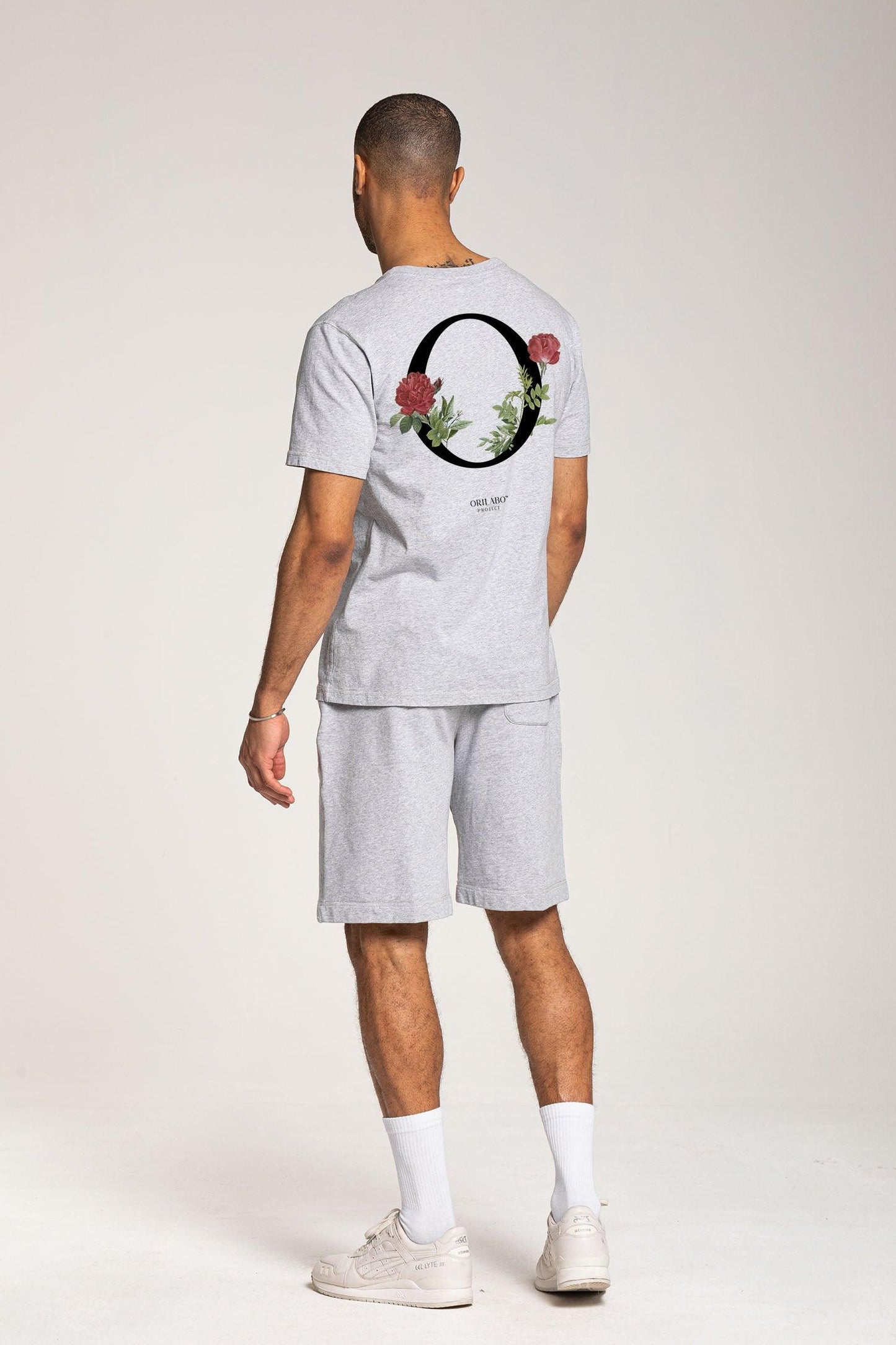 
                  
                    Men's O-Roses T-shirt - Grey - ORILABO Project
                  
                
