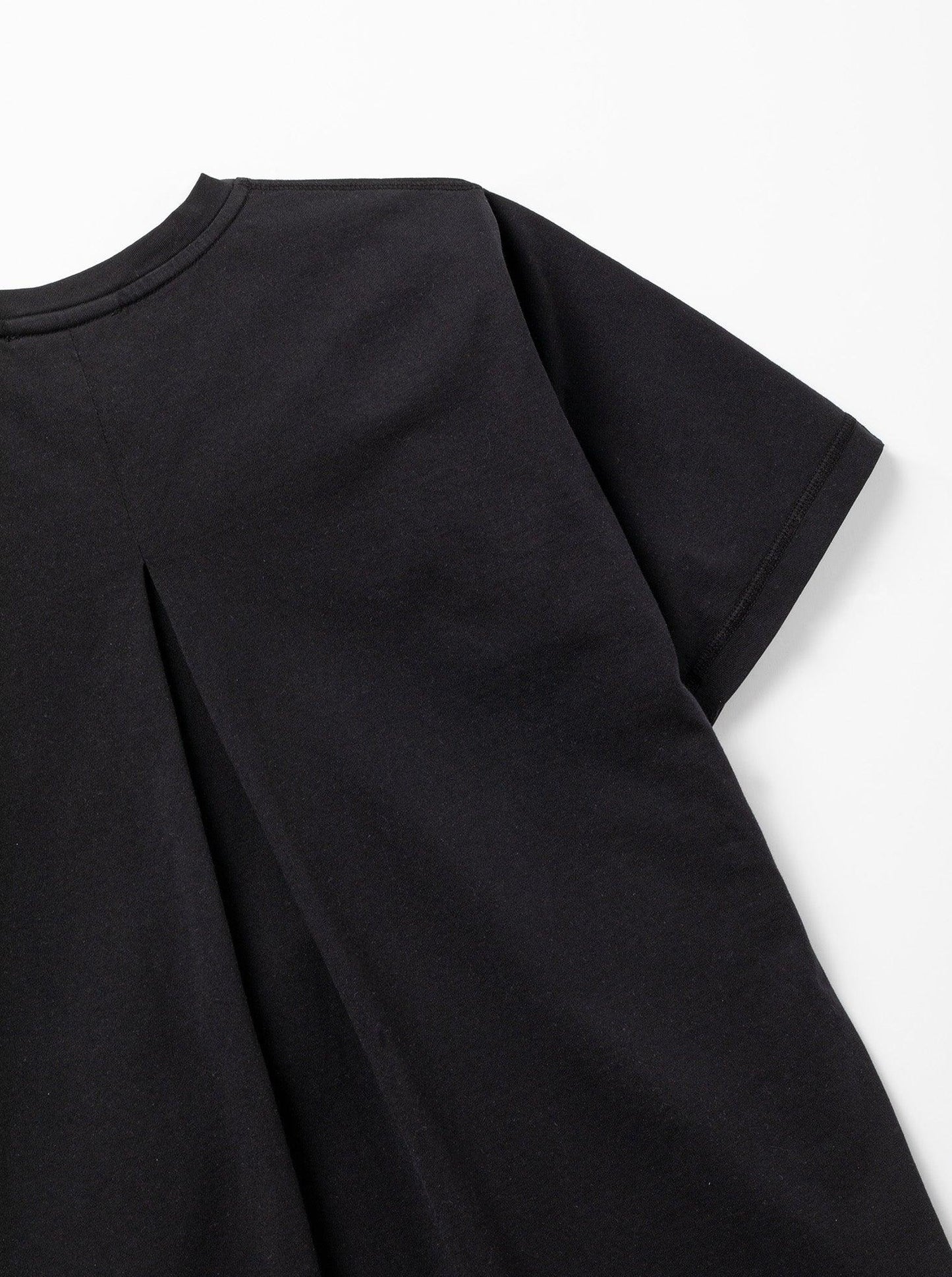 
                  
                    Women's Small Logo tailored T-shirt - Black - ORILABO Project
                  
                