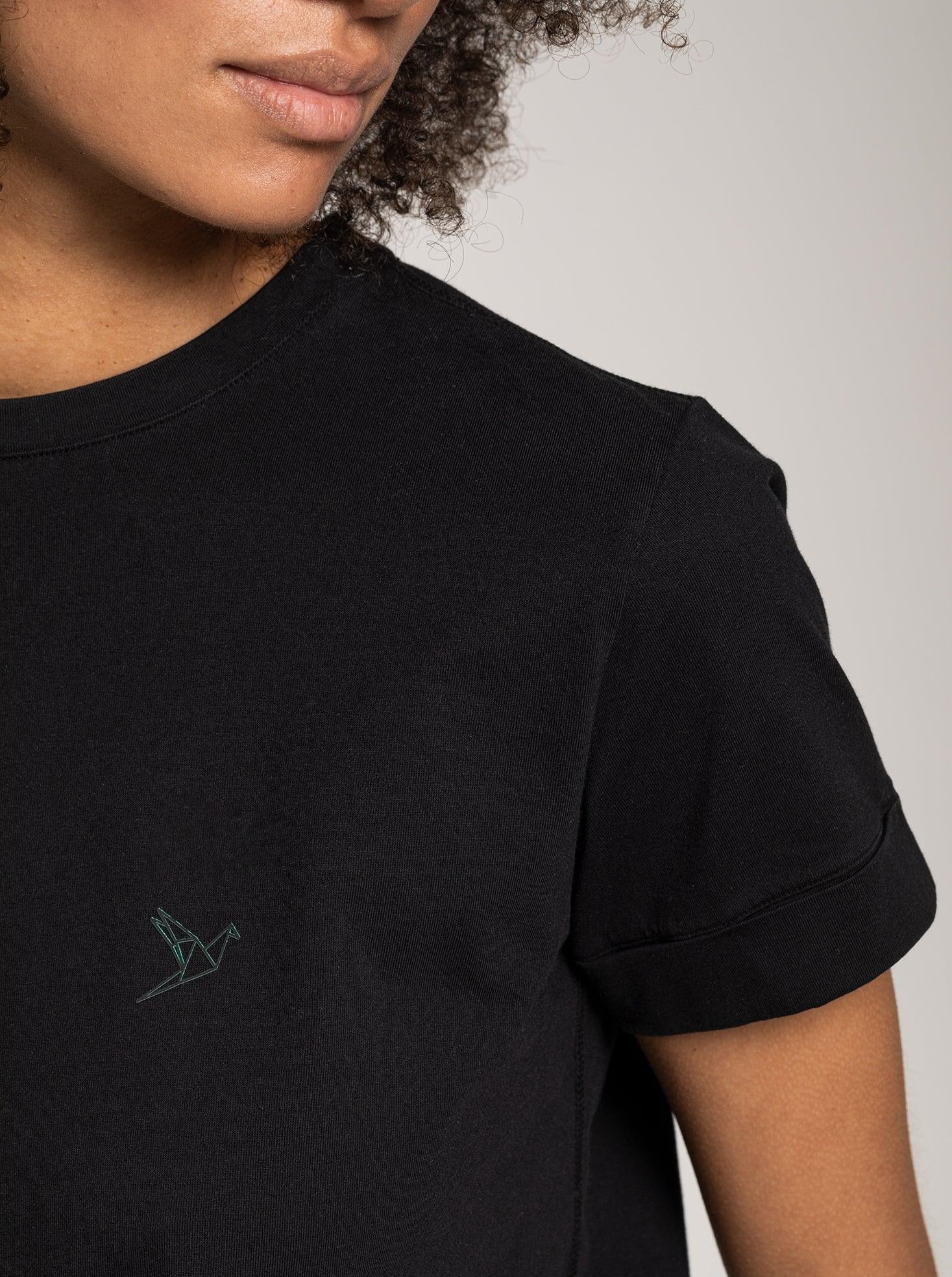 Women's Small Logo tailored T-shirt - Black - ORILABO Project